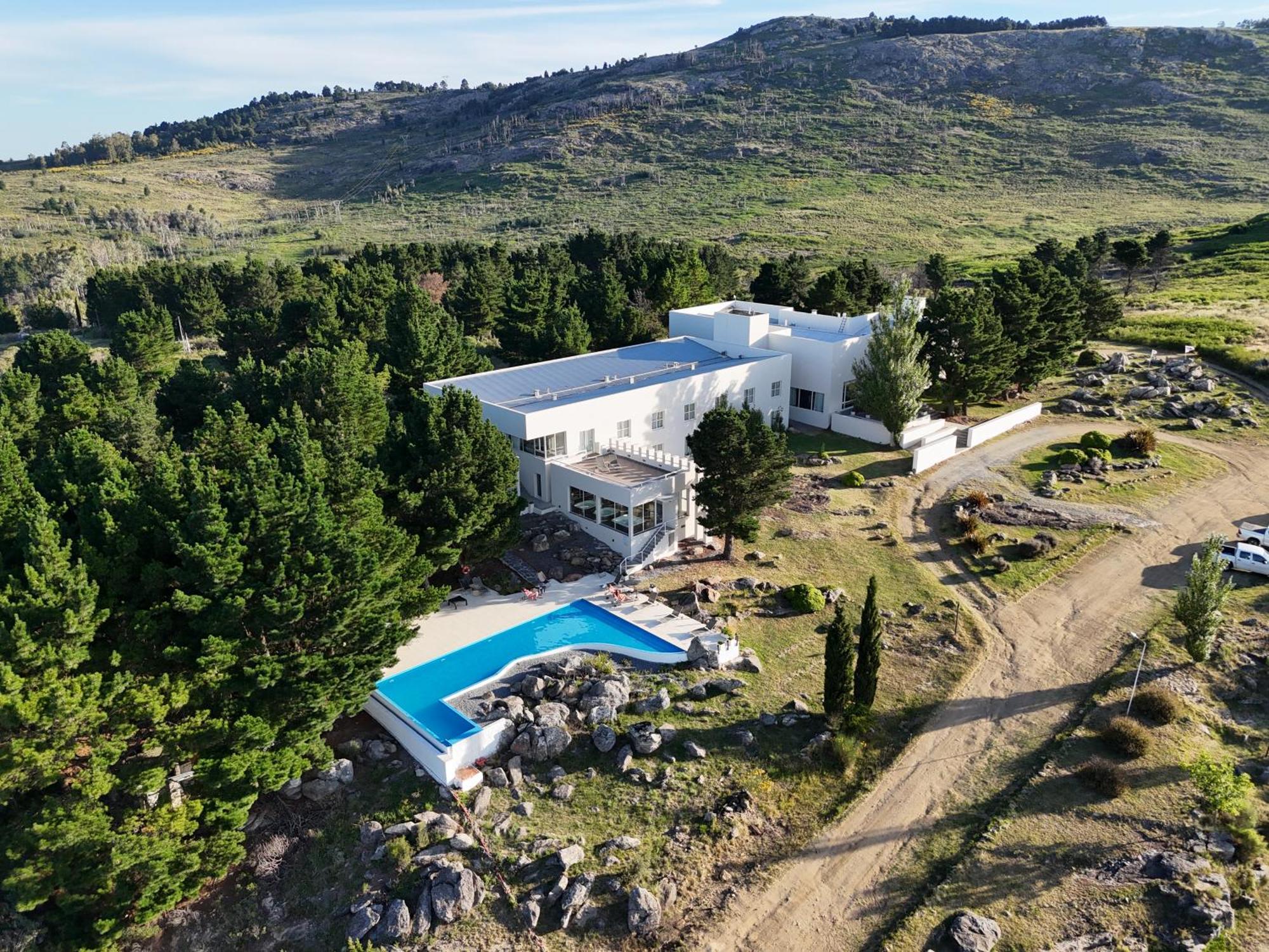 Elegance Hotel Tandil Esterno foto