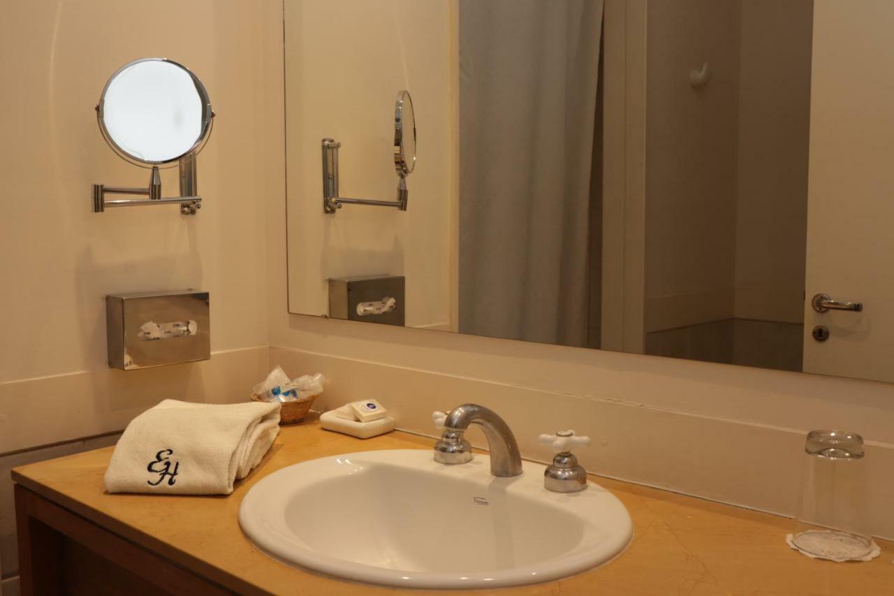 Elegance Hotel Tandil Esterno foto